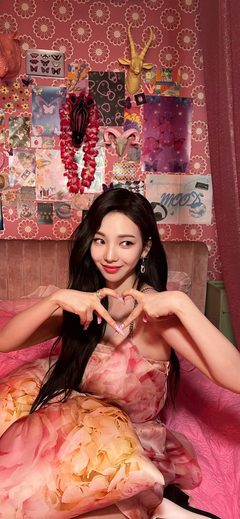 Ppl Aespa Karina Girl Woman Smile Asian Beauty Music Kpop Red Pink
